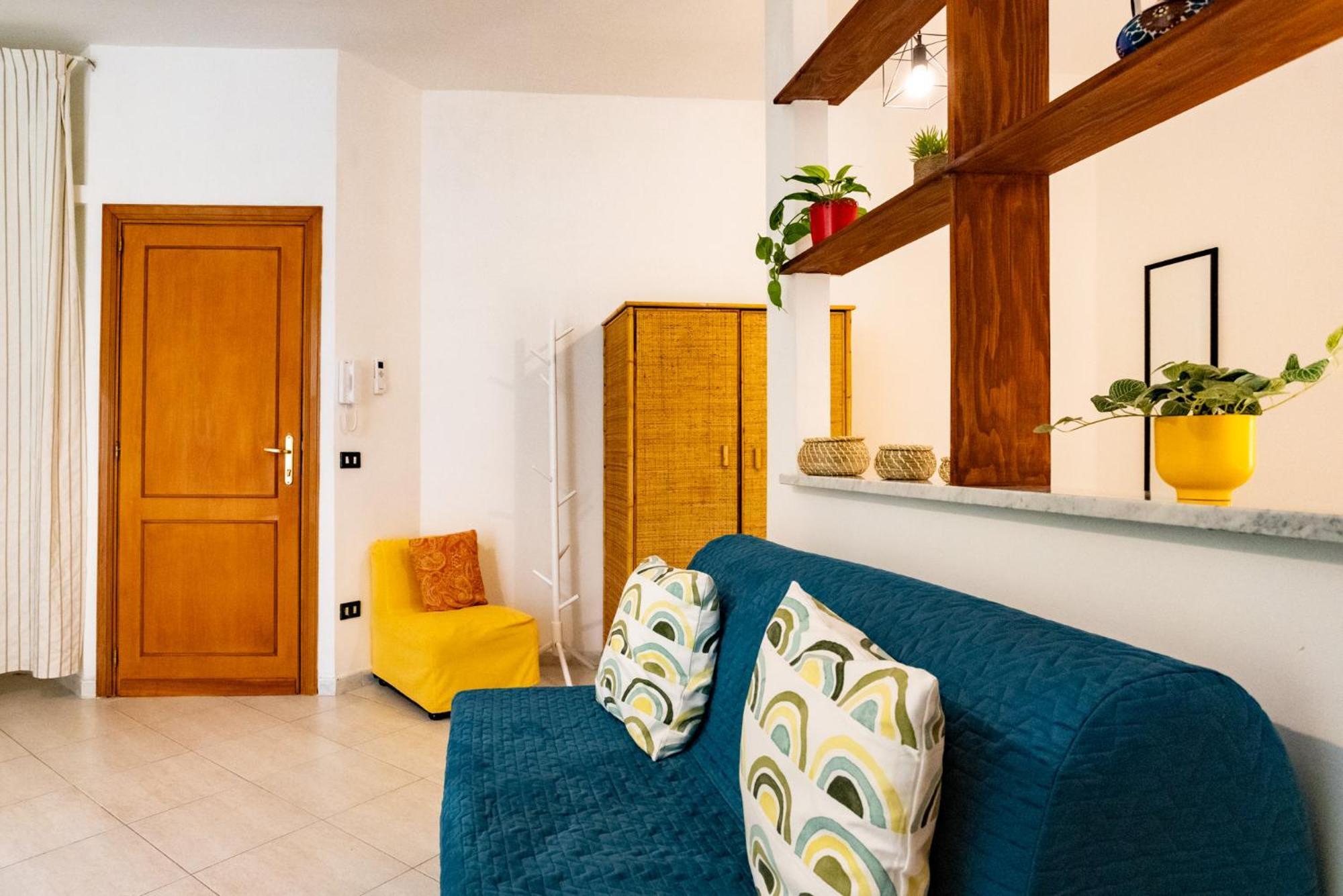 Via Mezzocannone 97 Apartment *