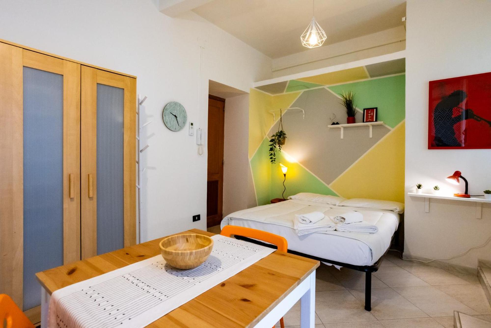 Via Mezzocannone 97 Apartment