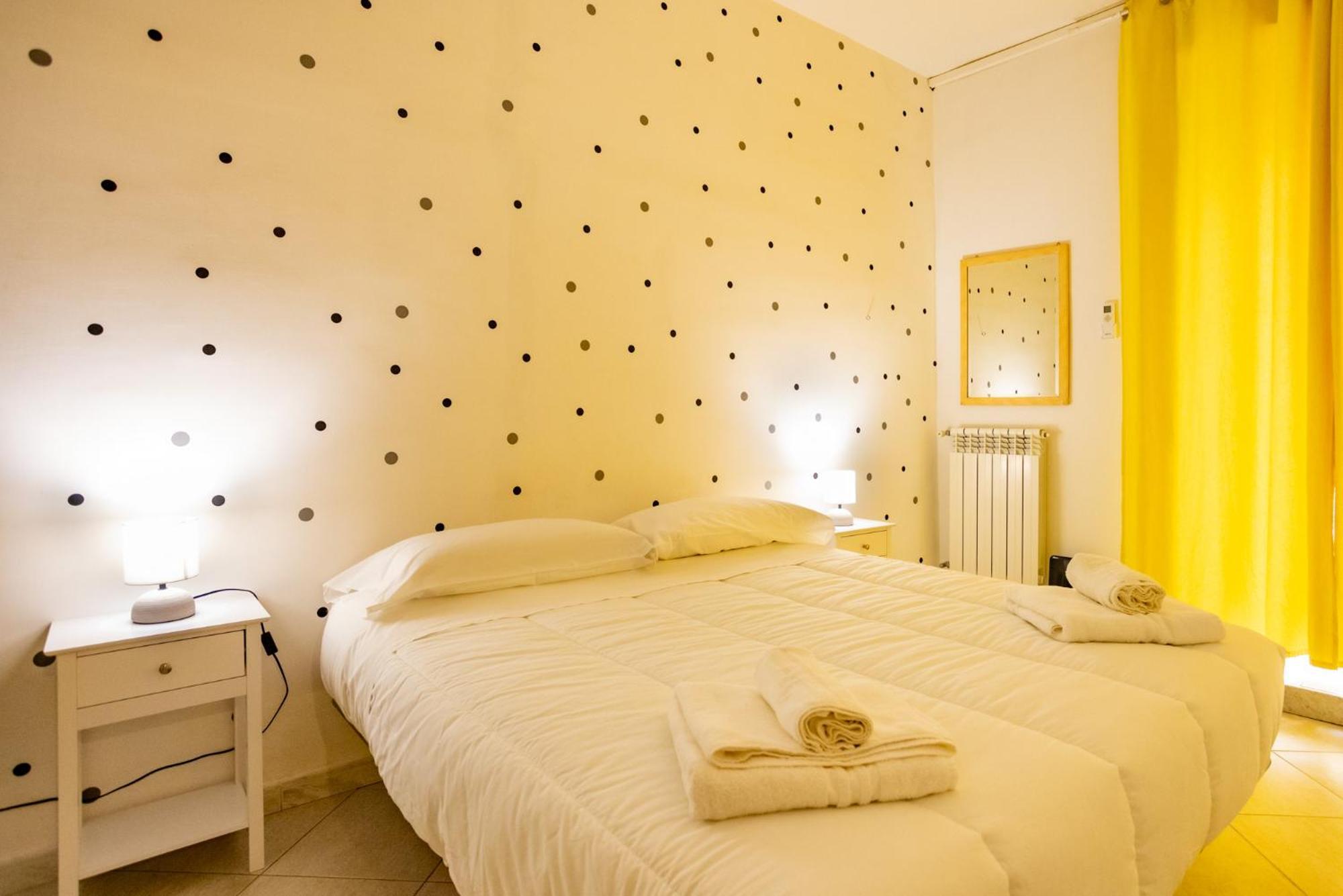 Via Mezzocannone 97 Apartment