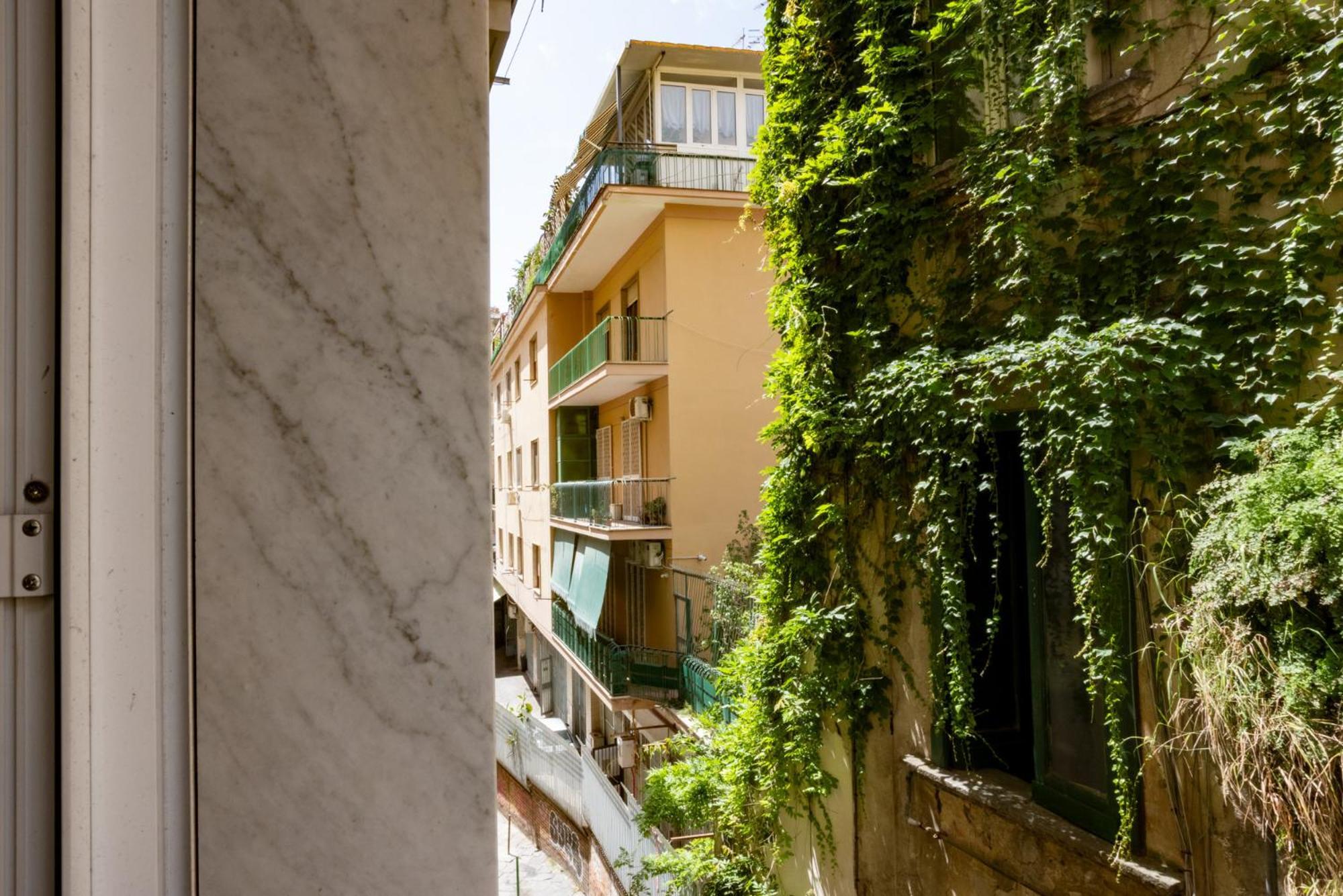 Via Mezzocannone 97 Apartment Naples